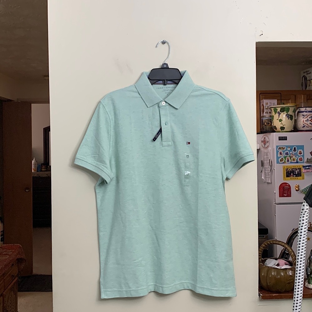 New with tag men’s Tommy Hilfiger Justin polo T-Shirt size M
